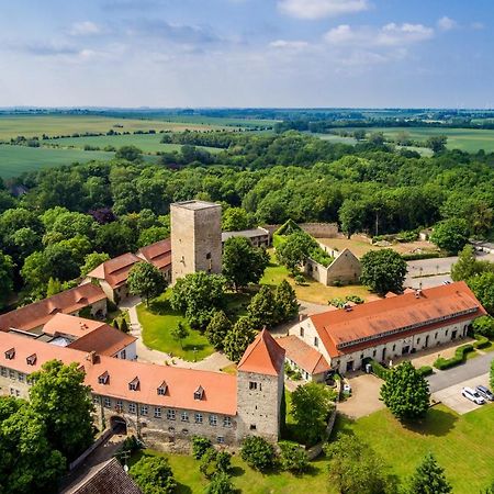 Hotel Burg Wanzleben Kültér fotó