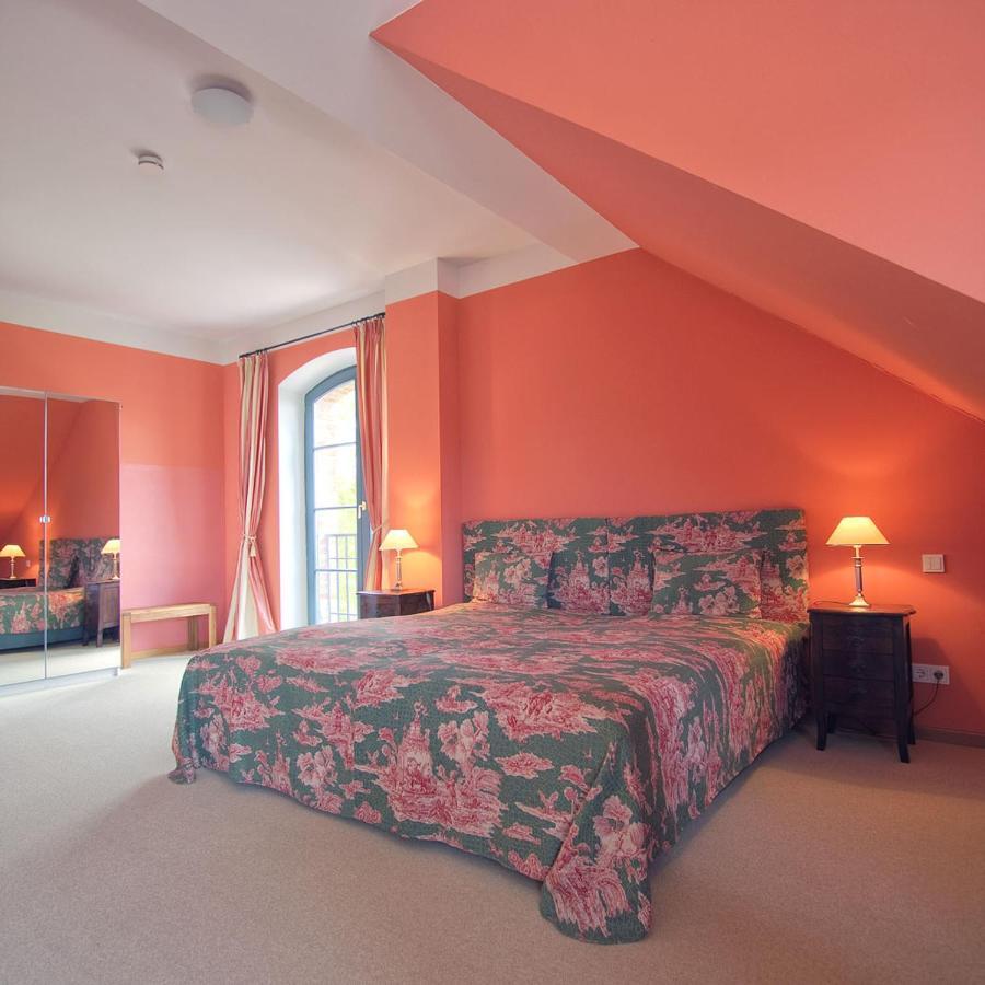 Hotel Burg Wanzleben Kültér fotó