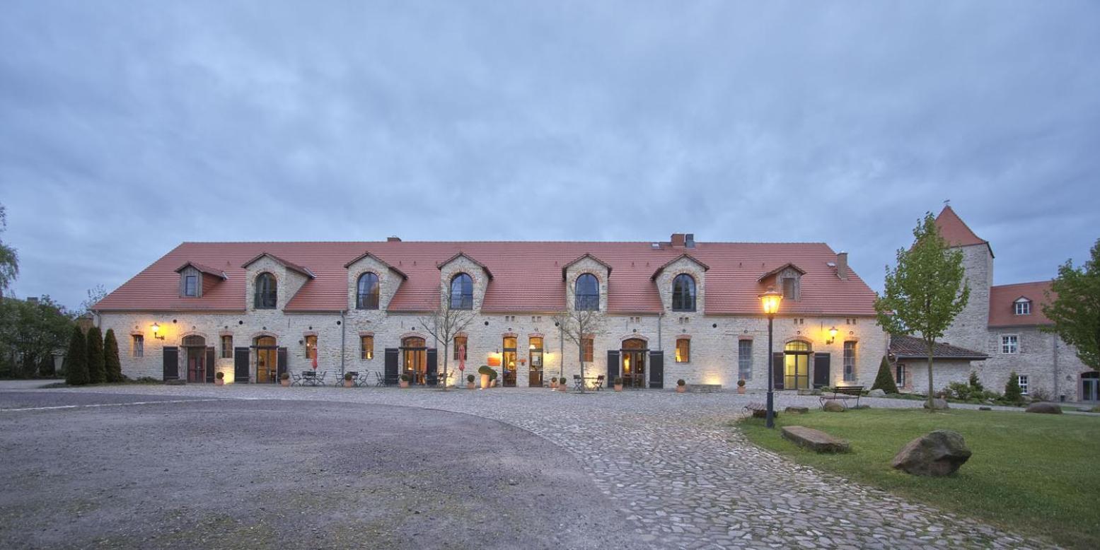 Hotel Burg Wanzleben Kültér fotó