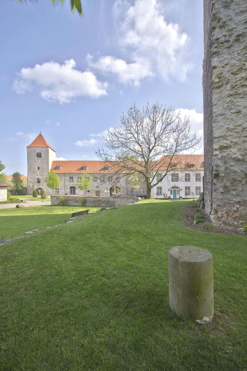 Hotel Burg Wanzleben Kültér fotó