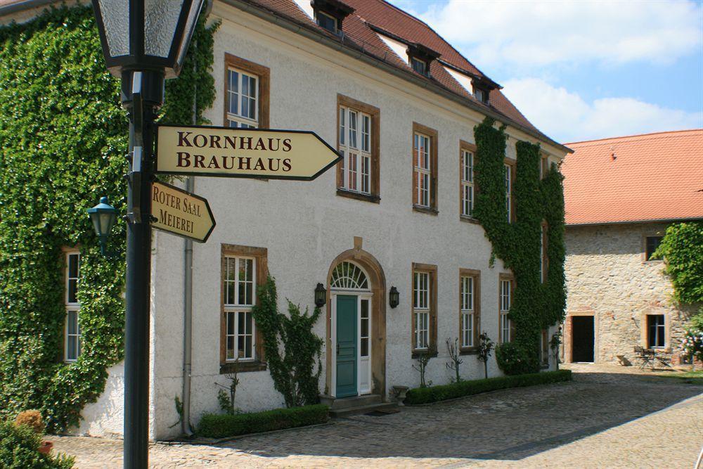 Hotel Burg Wanzleben Kültér fotó
